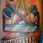 Old-School Tattoo Zimmererkunst